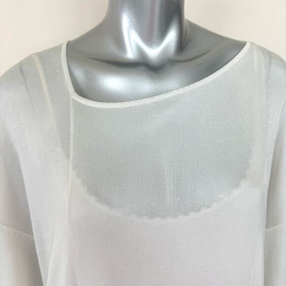 CHANEL women blouse size 40 FR or size 8 US Authentic Retail 3800$ - Picture 4 of 16